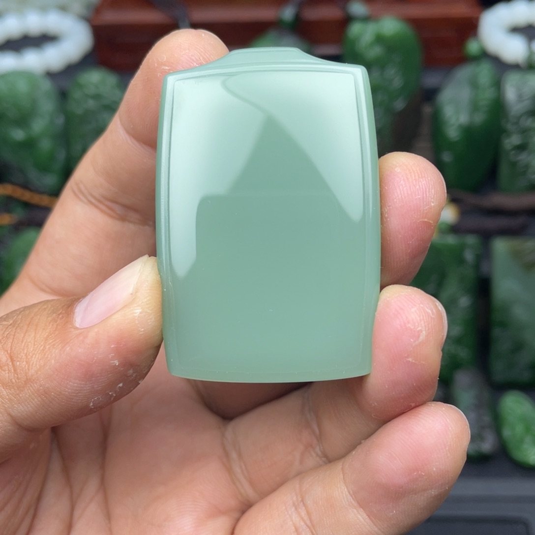 和田玉颈饰未镶嵌远*