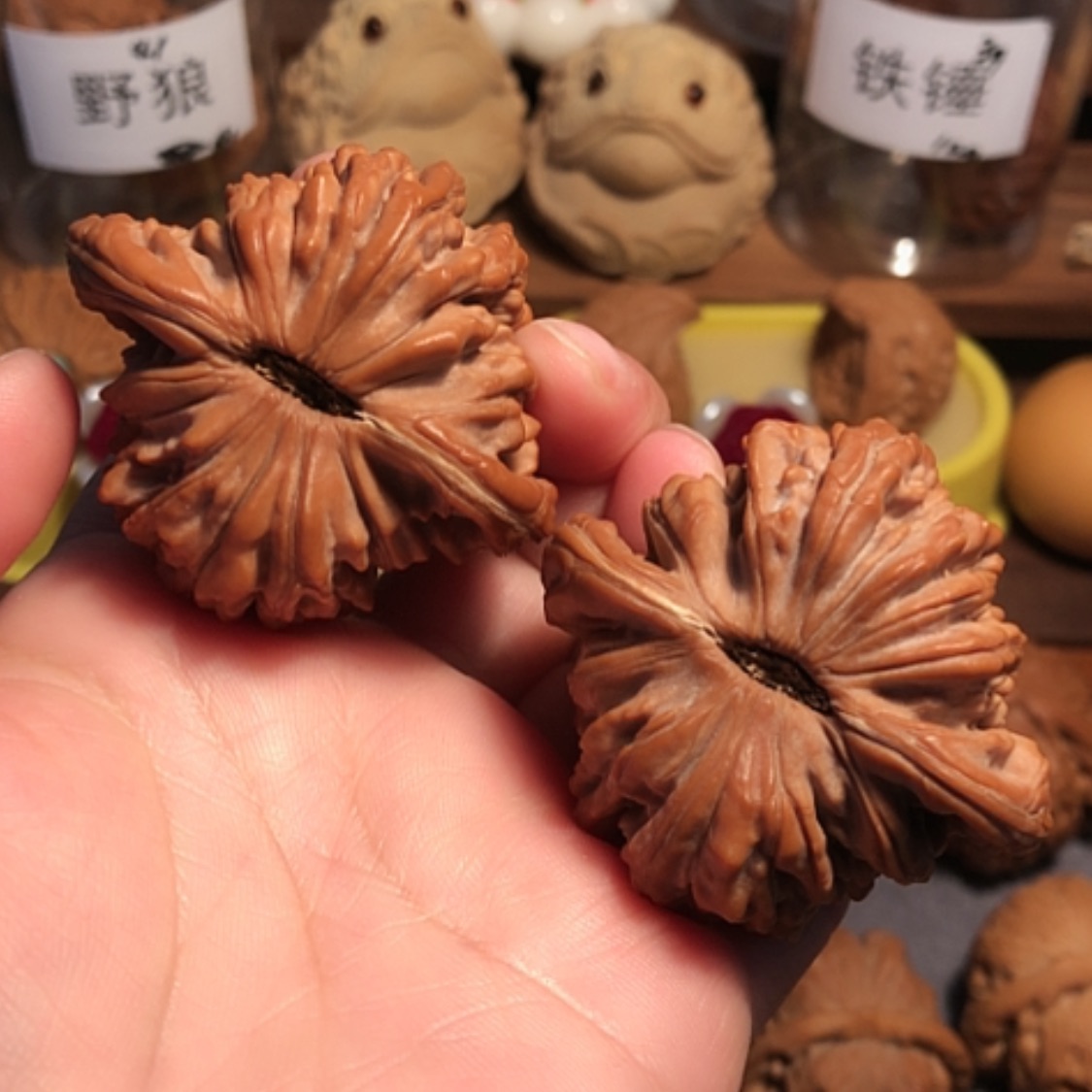 【闪购商品】文玩核桃把件太****政楼子