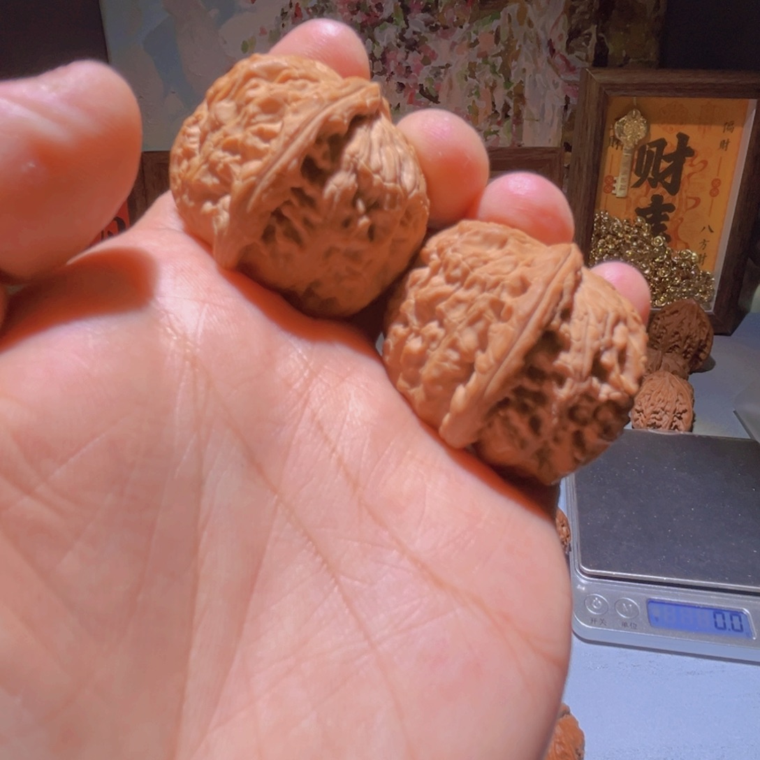 瑞麟文玩核桃白狮子