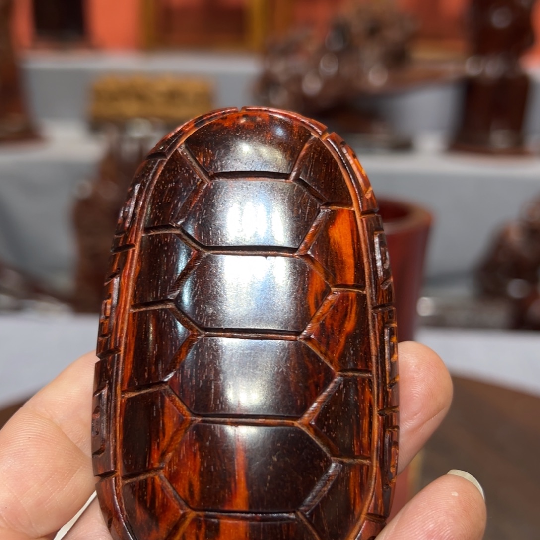 贺***平木精品工艺品展示