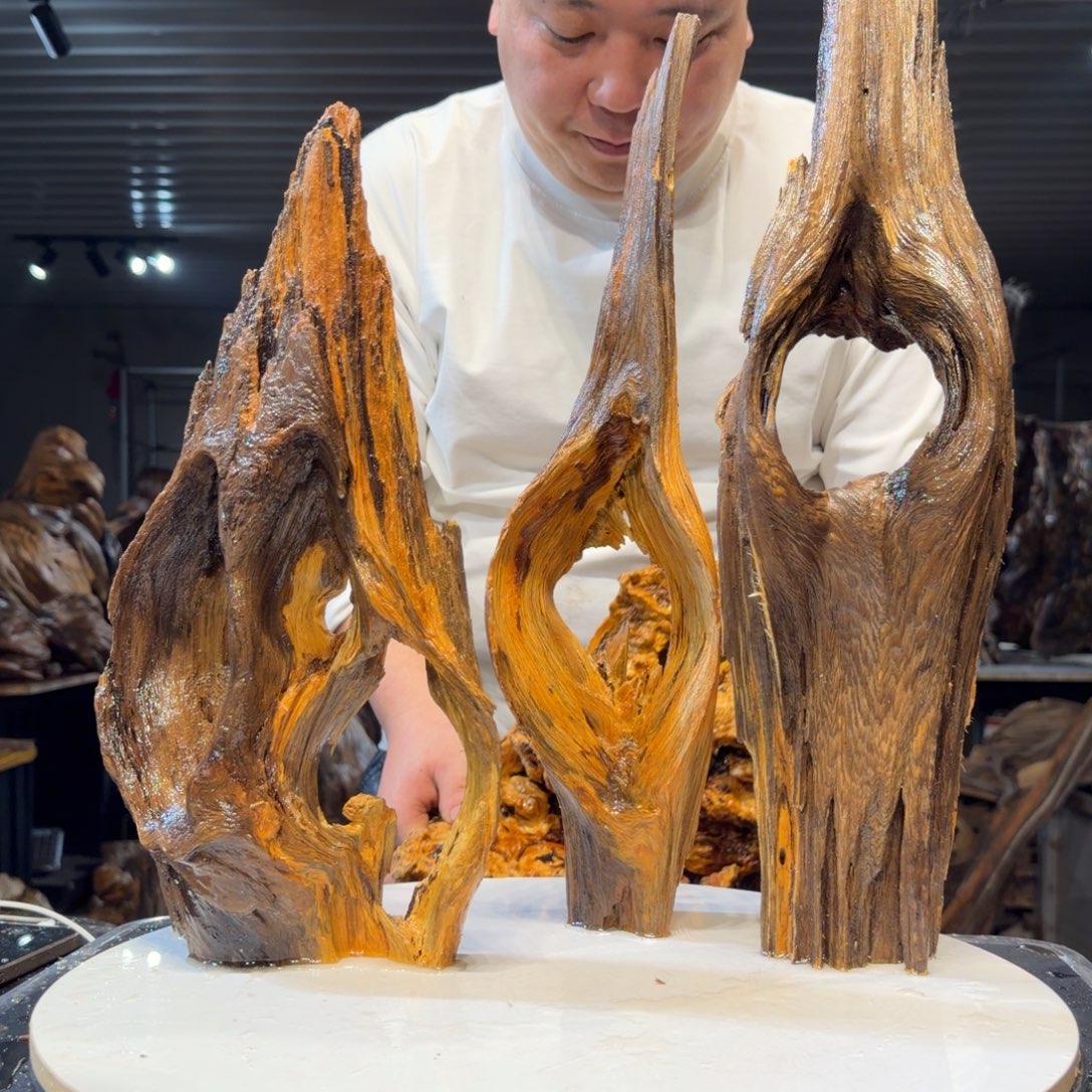 连***卖木王一刀琥珀木摆件54