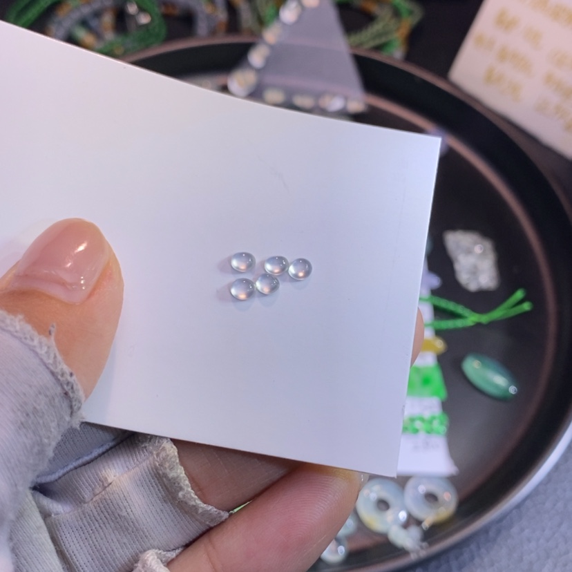 【闪购商品】翡翠挂件未镶嵌蛋