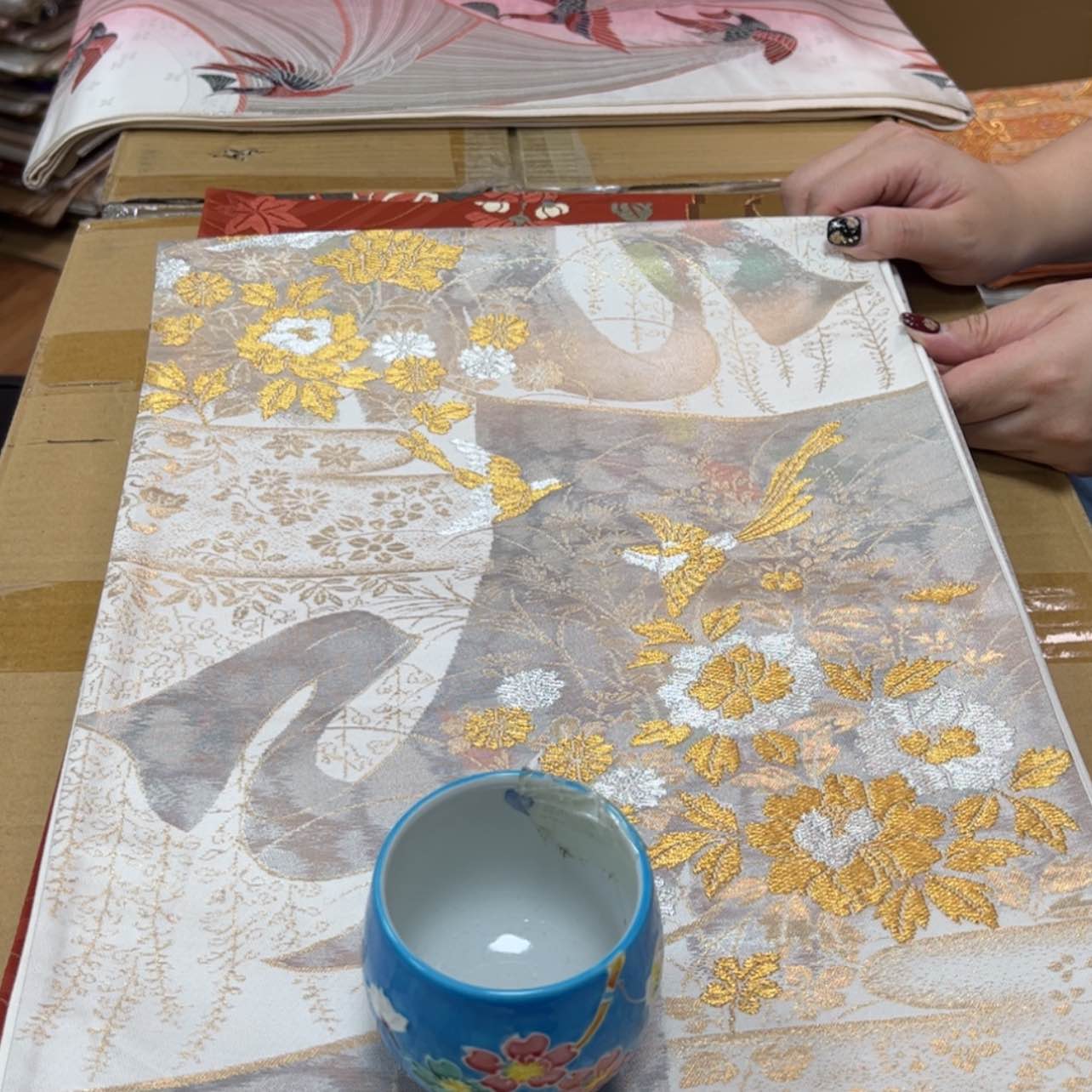 【闪购商品】蜜****ง陶瓷马克杯带盖勺