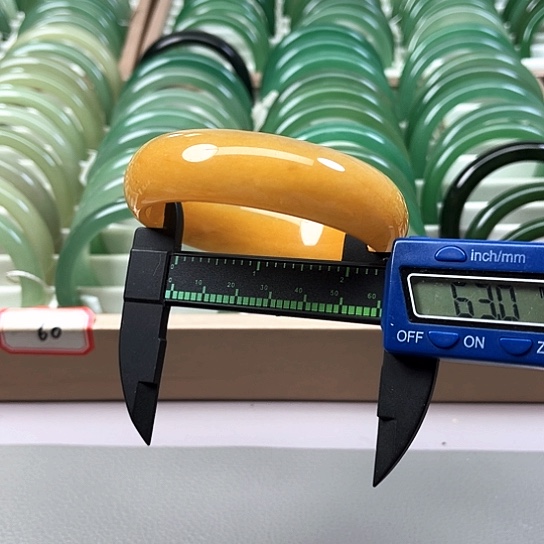 未镶嵌手镯东陵石