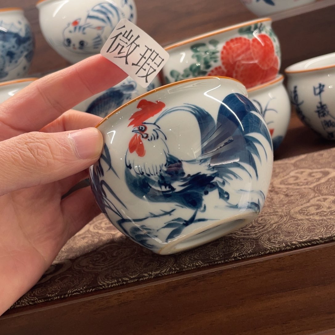 釉下手绘茶具微瑕