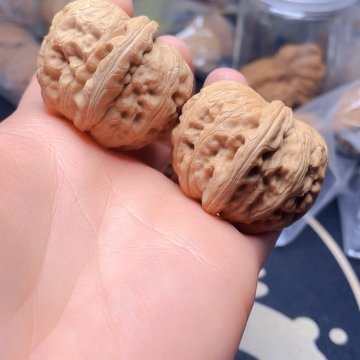 文玩核桃吊坠平谷元宝