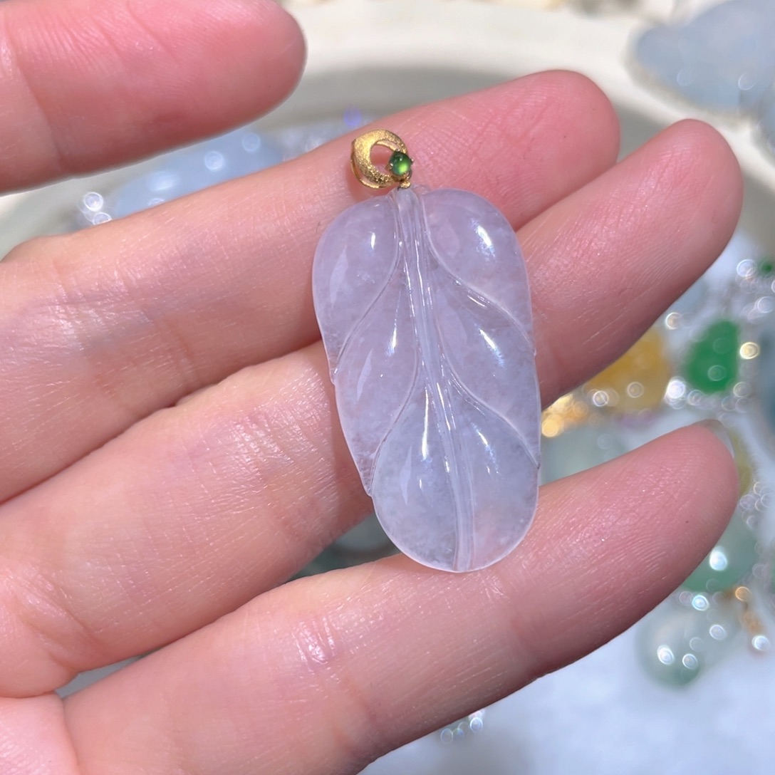 翡翠颈饰18K金镶嵌翡翠