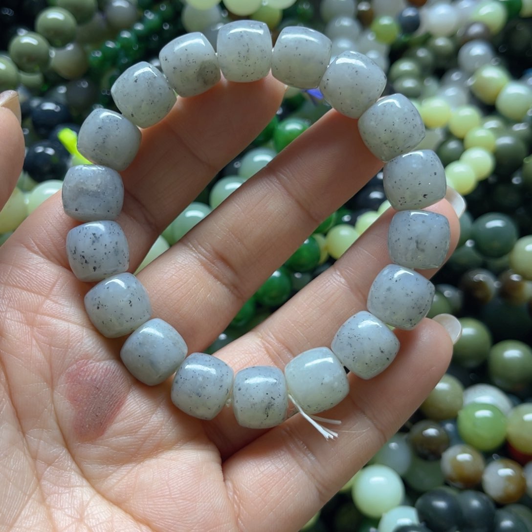 和田玉手链未镶嵌