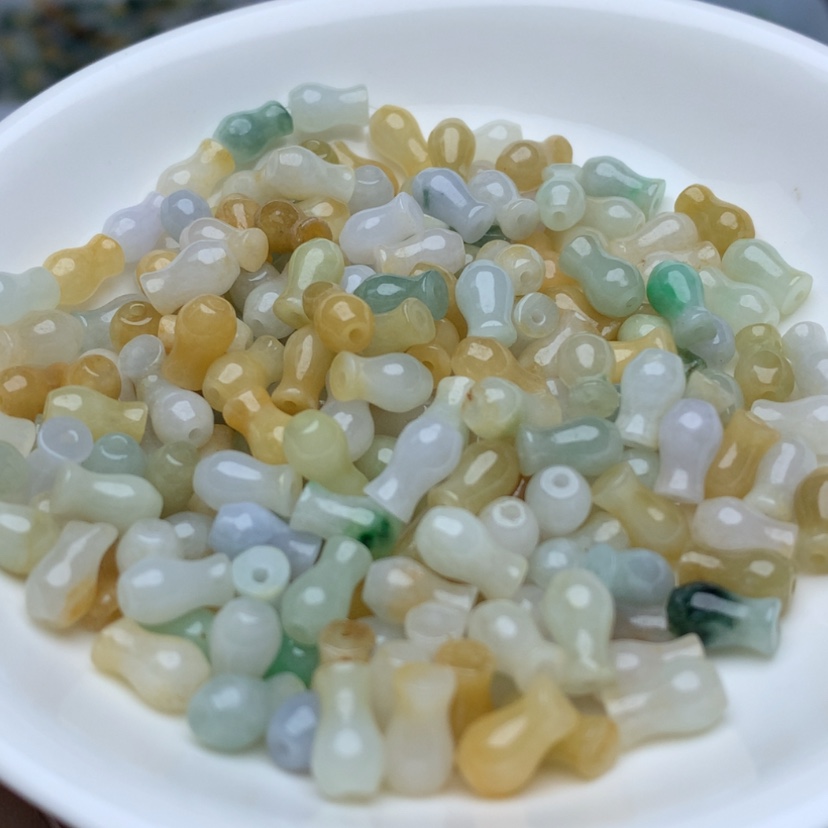 【闪购商品】翡翠手链未镶嵌卡5乘8冰多宝花瓶50个