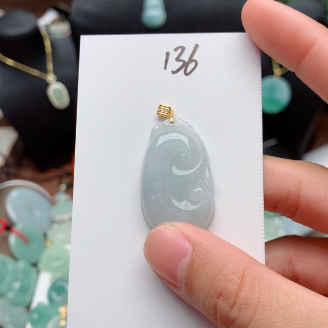 翡翠颈饰银S925镀金镶嵌吊坠