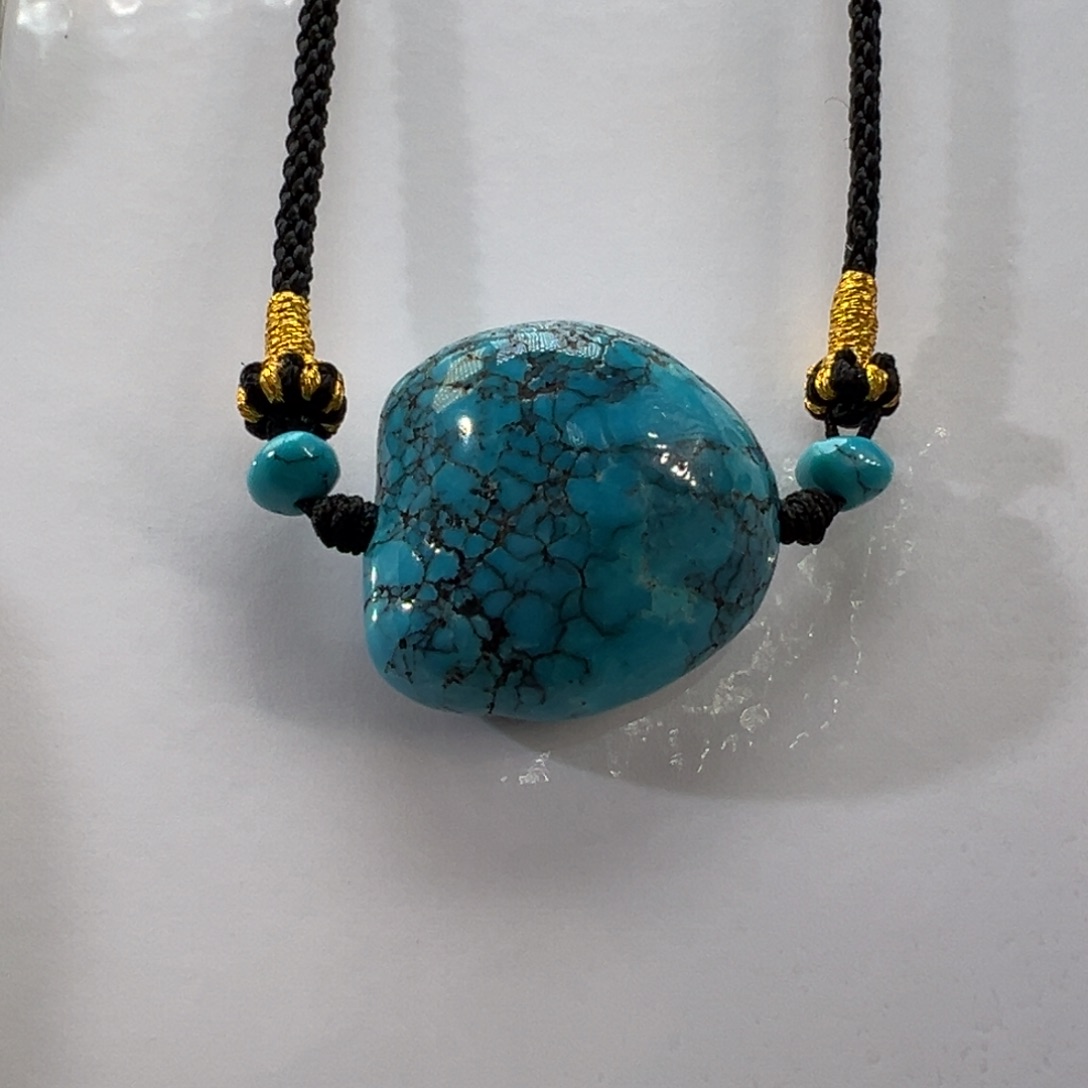 绿松石未镶嵌挂件