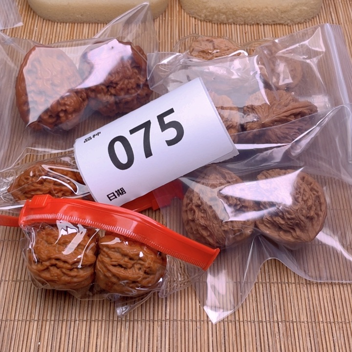 文玩核桃把件75号6对