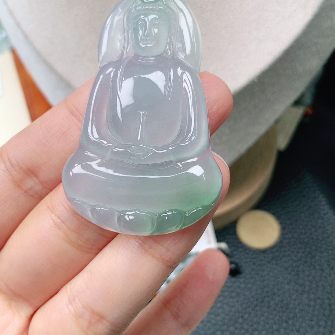 颈饰18K金镶嵌翡翠素衣