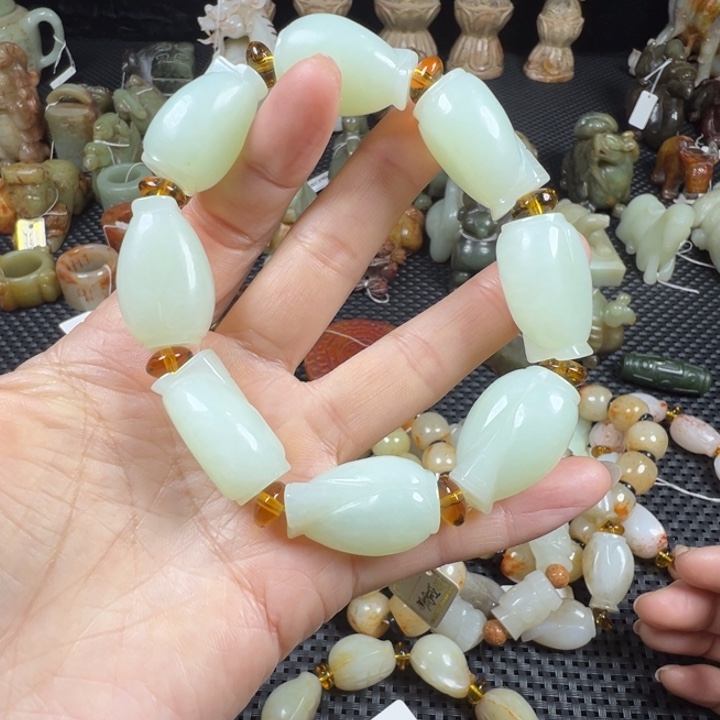 和田玉挂件未镶嵌龍*