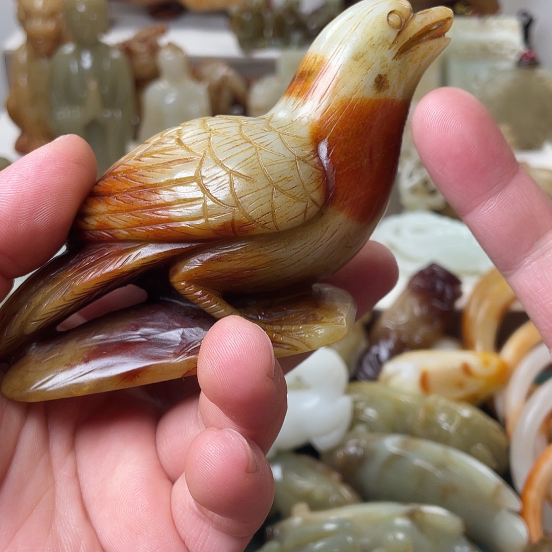 新***都和田玉未镶嵌颈饰