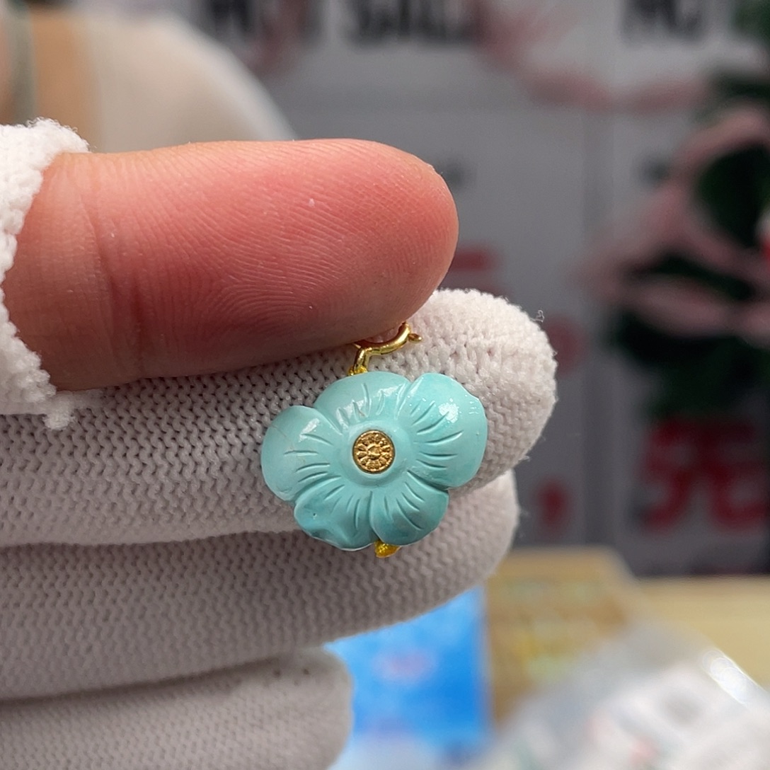 绿松石未镶嵌挂件