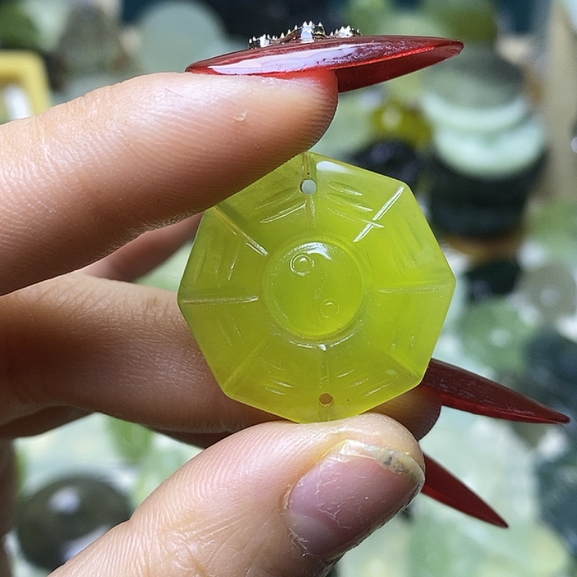 【闪购商品】蛇纹石玉颈饰未镶嵌