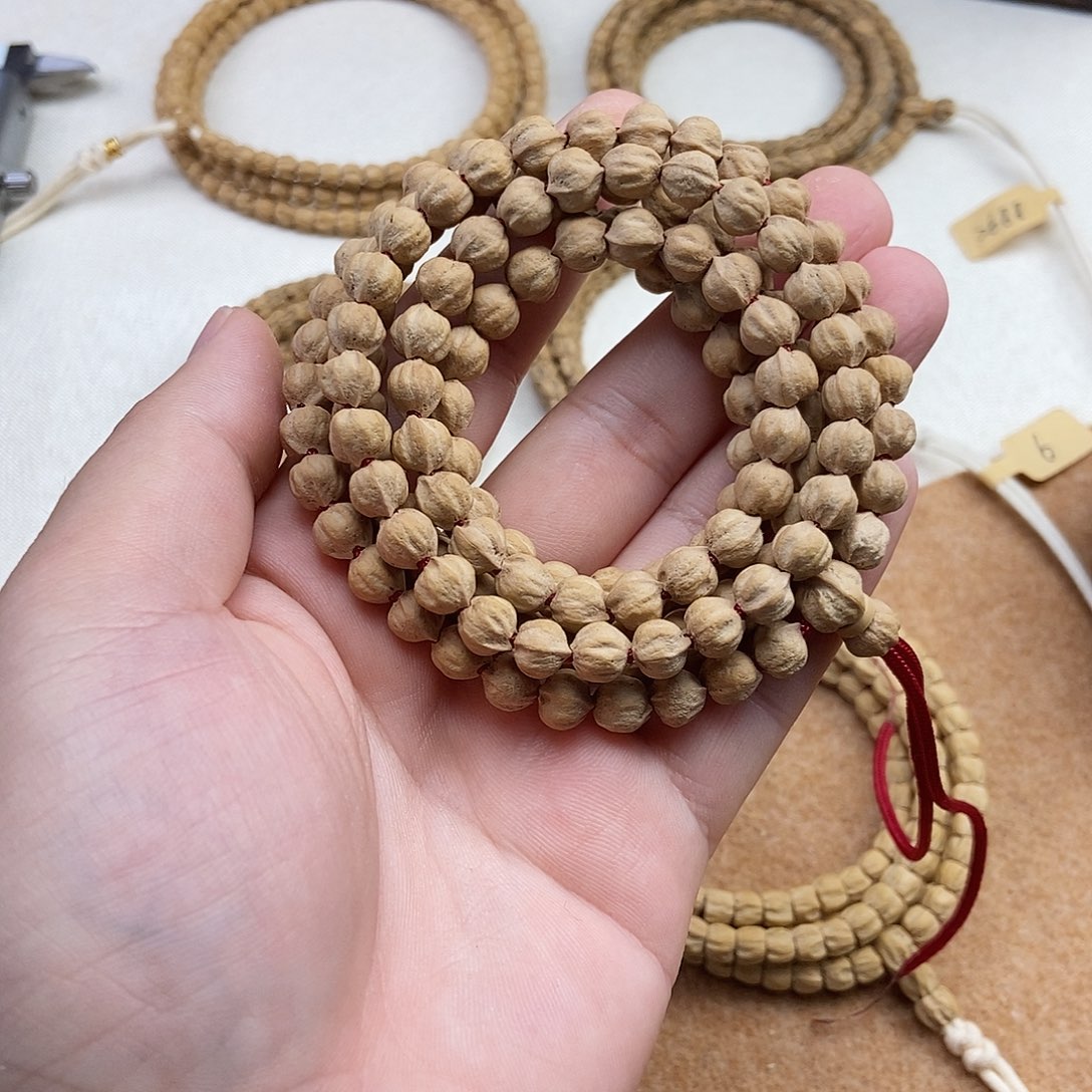 柏香籽/百香籽吊坠绣球