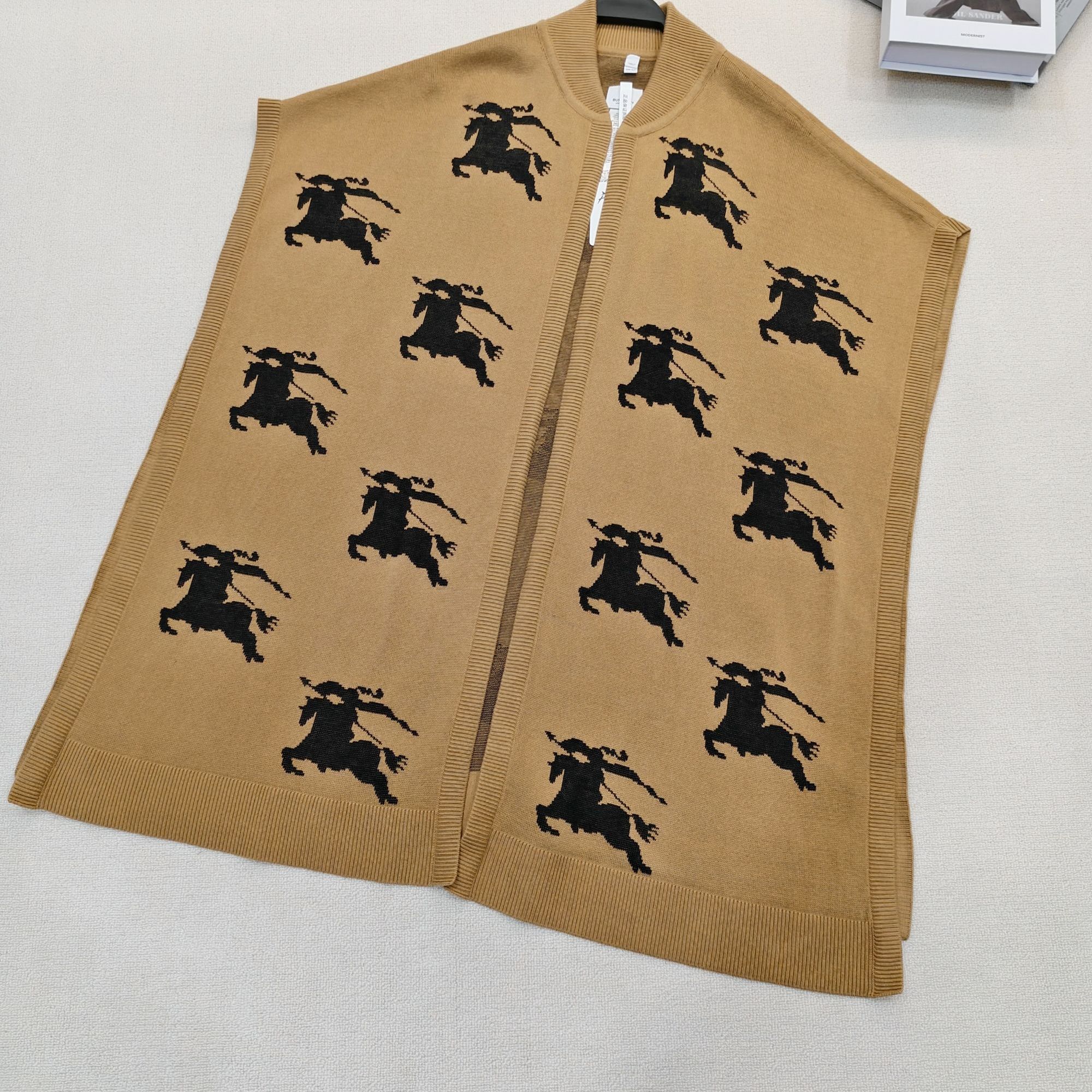 99新 BURBERRY/博柏利 战马图案圆领开衫 女款卡其色M/F1600982