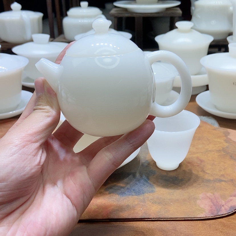 【闪购商品】我是小女孩我爱她是她自己想说我