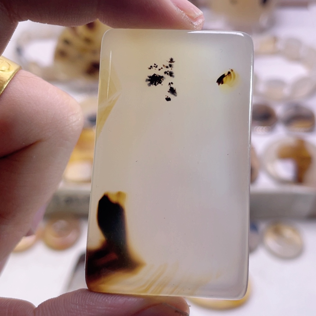 玛瑙/玉髓未镶嵌珠宝奇石