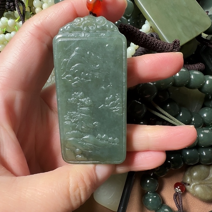 和田玉未镶嵌颈饰