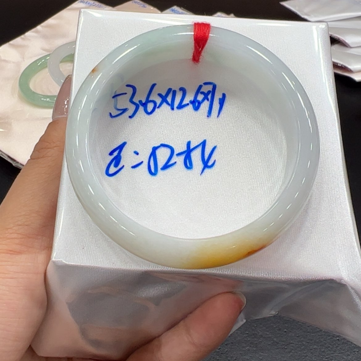 【闪购商品】翡翠手镯未镶嵌翡翠