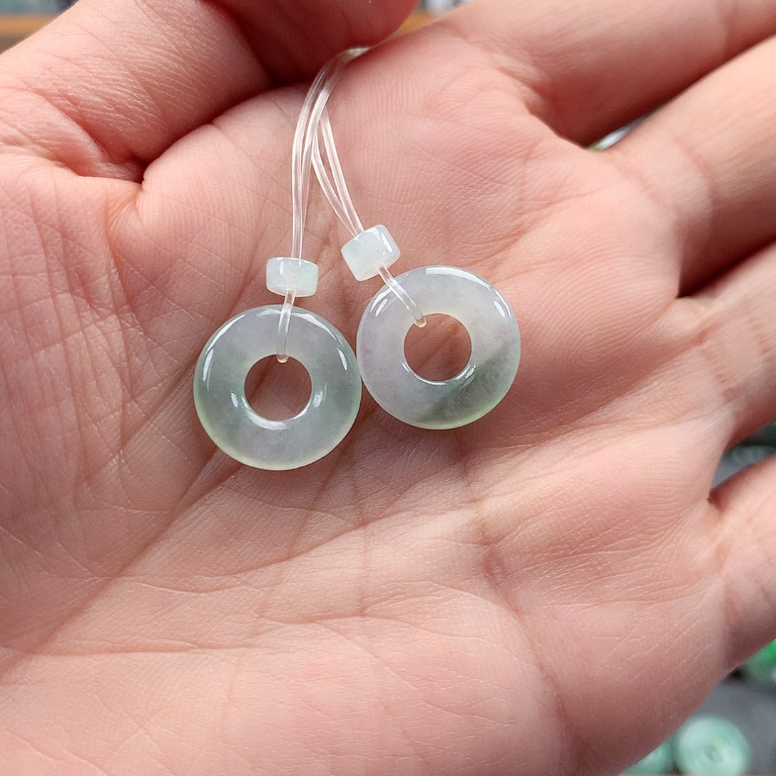 翡翠戒指未镶嵌甜甜圈