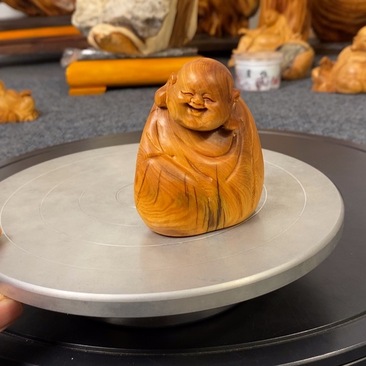 柏木（崖柏）弥勒佛手把件
