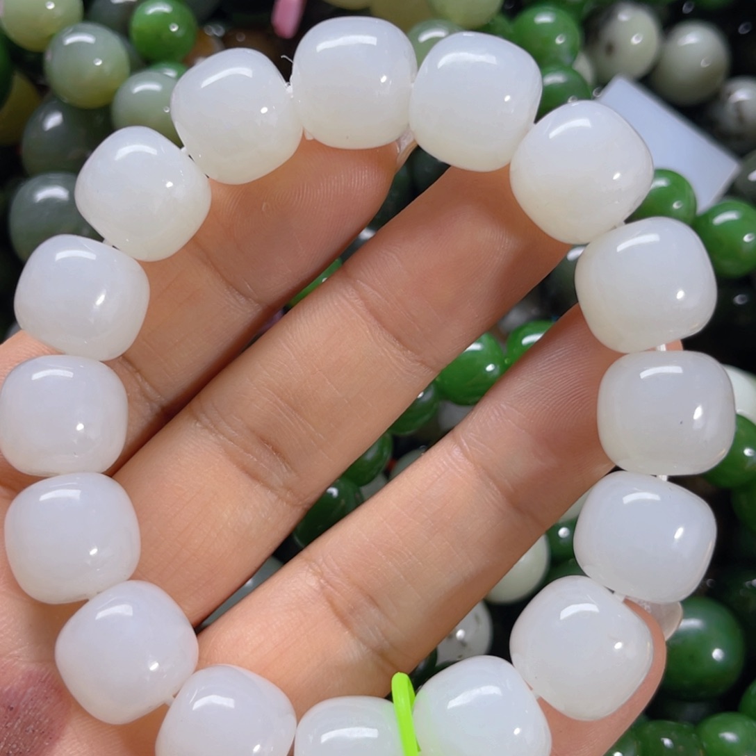 手链未镶嵌和田玉有裂