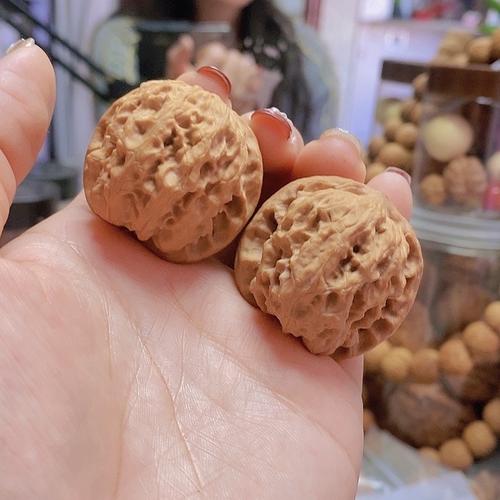 【闪购商品】文玩核桃把件37.5野狼