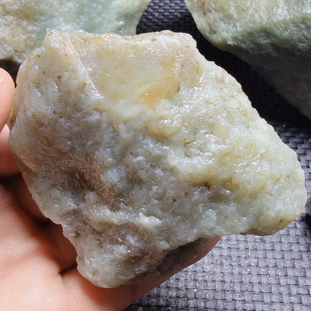 和田玉（糖玉）未镶嵌珠宝半成品