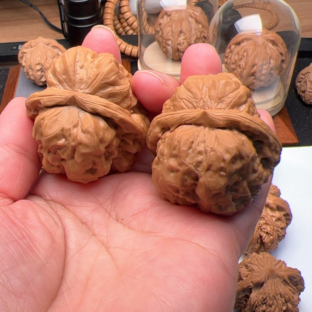 文玩核桃把件蛤蟆头