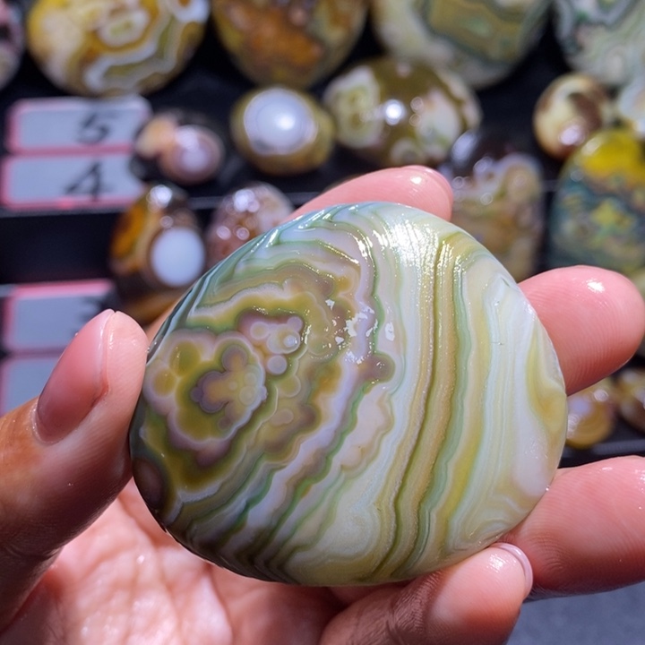 玛瑙/玉髓未镶嵌珠宝奇石146