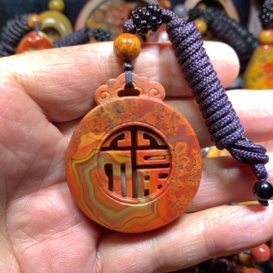 玛瑙/玉髓颈饰未镶嵌