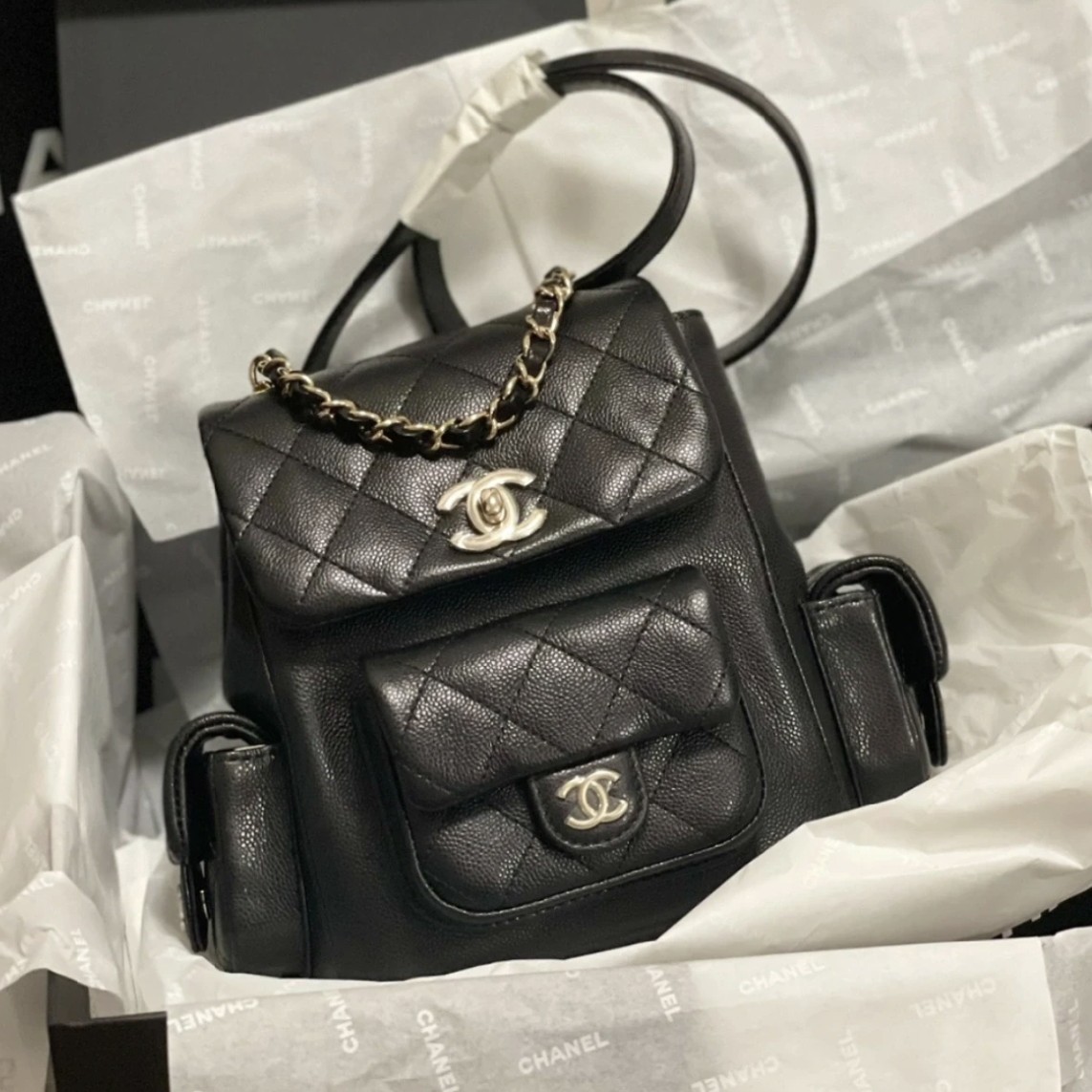 99新 Chanel/香奈儿 Chanel duma双肩包亮面荔枝牛25070097-01