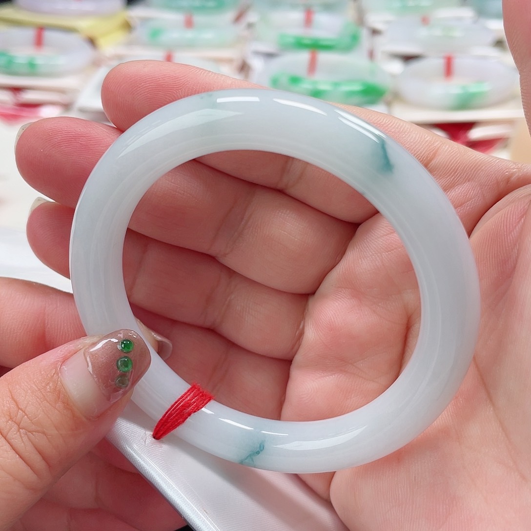 翡翠未镶嵌手镯缅甸翡翠手镯56圈