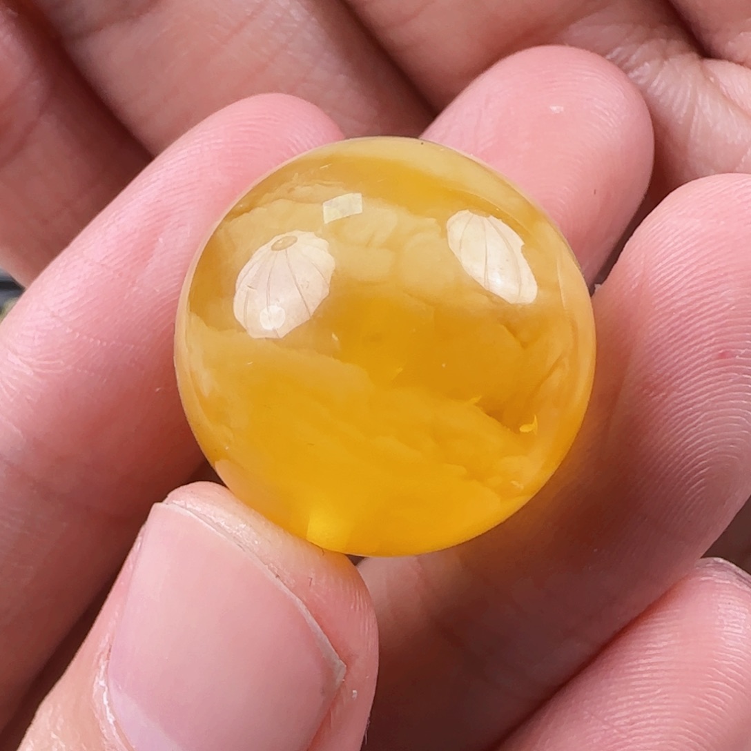 琥珀裸石未镶嵌蜜蜡