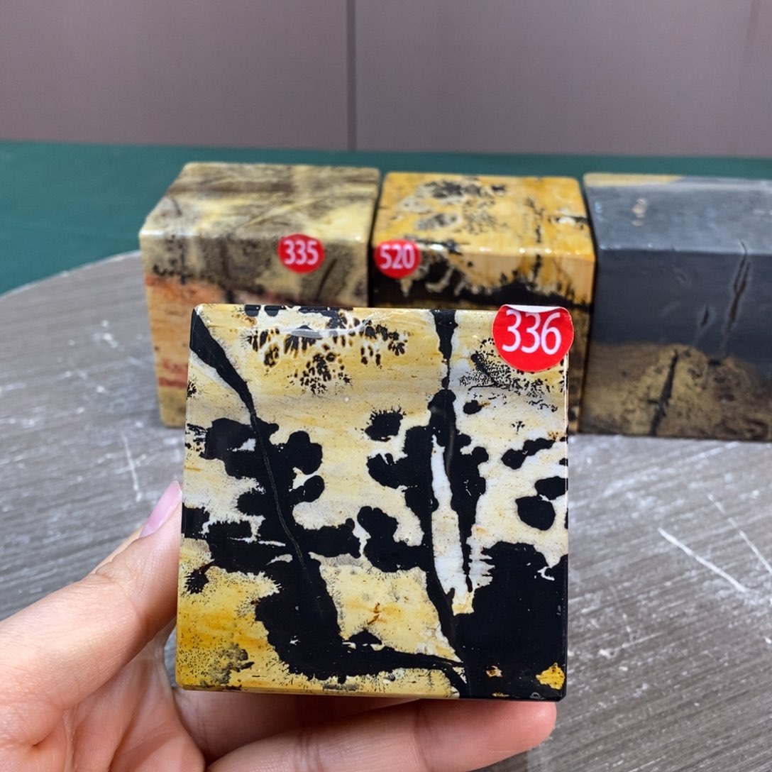 石材广西国画石草花石