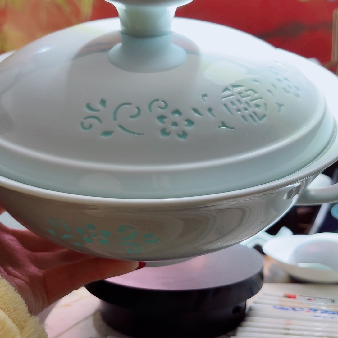 景德镇陶瓷汤煲福字1
