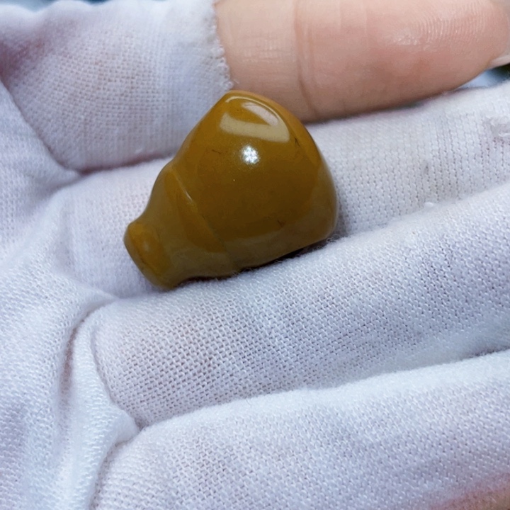 绿松石未镶嵌饰品