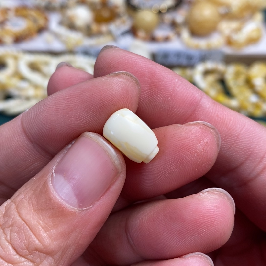 琥珀裸石未镶嵌分体三通头9左右