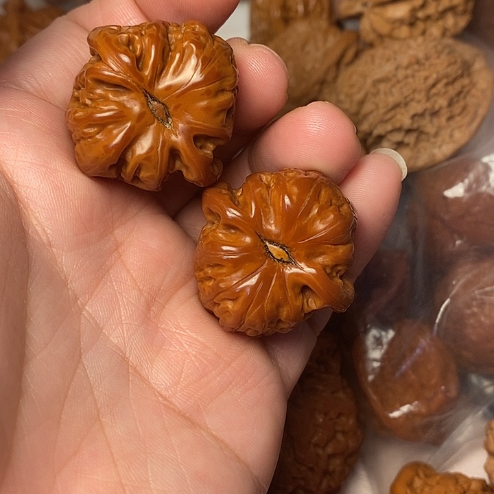 文玩核桃把件白33