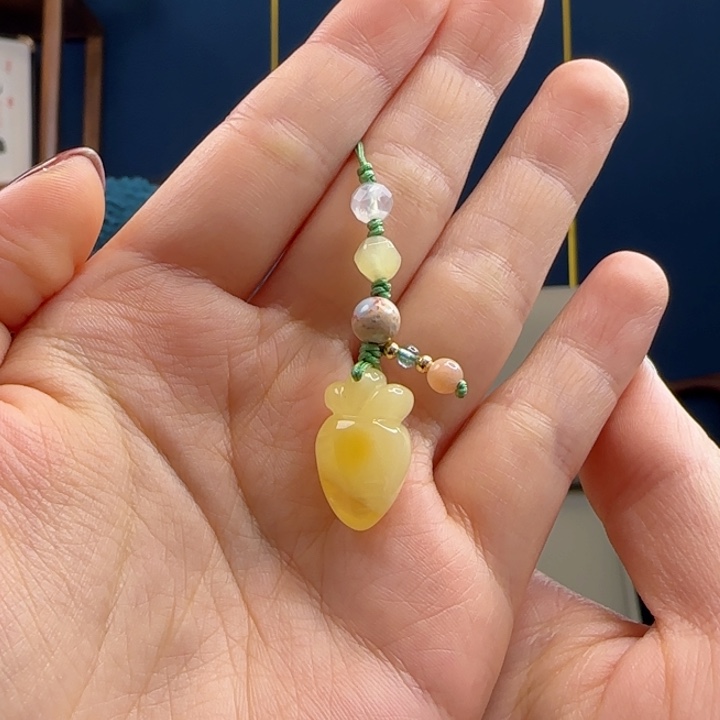 蜜蜡吊坠(赠链)未镶嵌