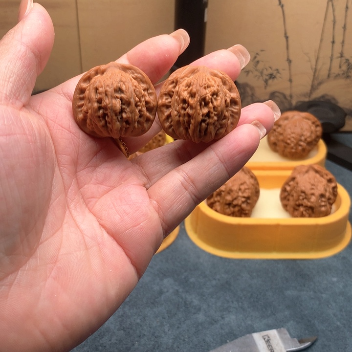 文玩核桃吊坠山西汉高楼
