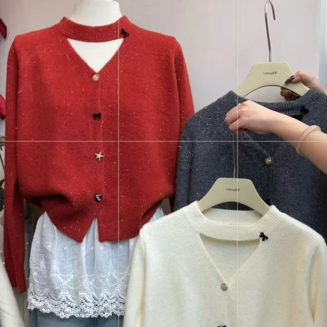 ｛三顺服饰｝｛亮丝挂脖｝不规则扣子毛衣