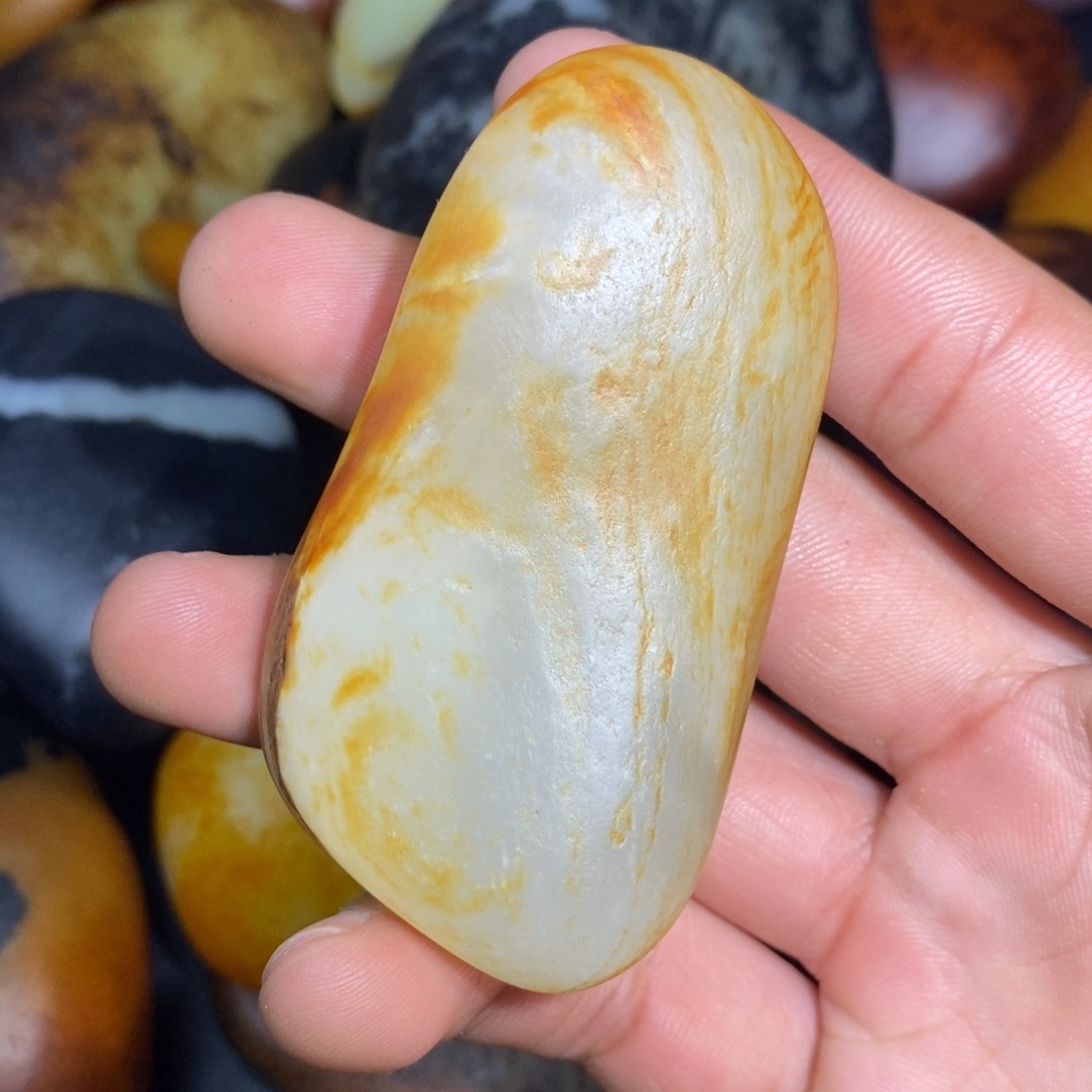 和田玉未镶嵌珠宝奇石