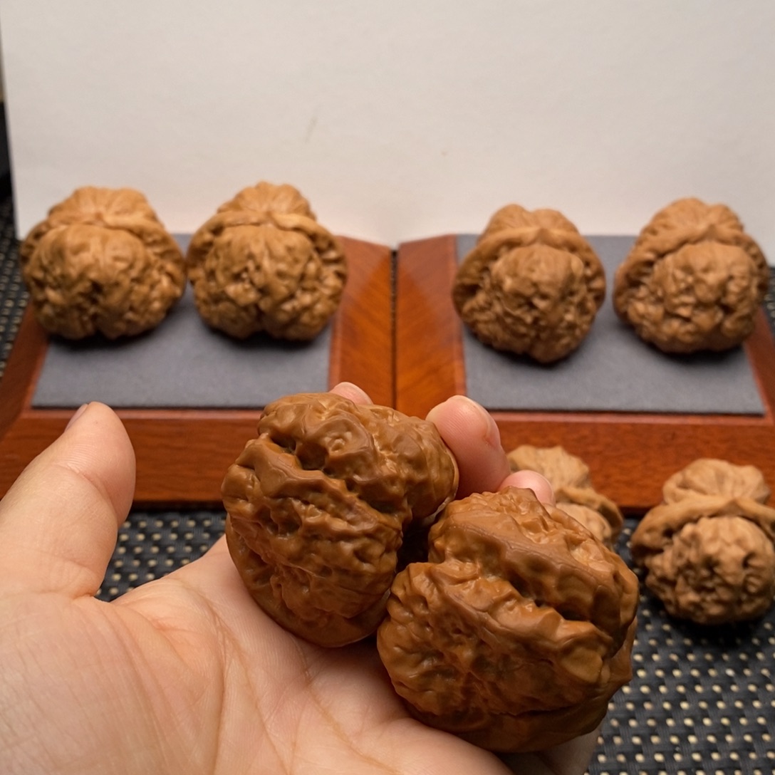把件文玩核桃边40左右