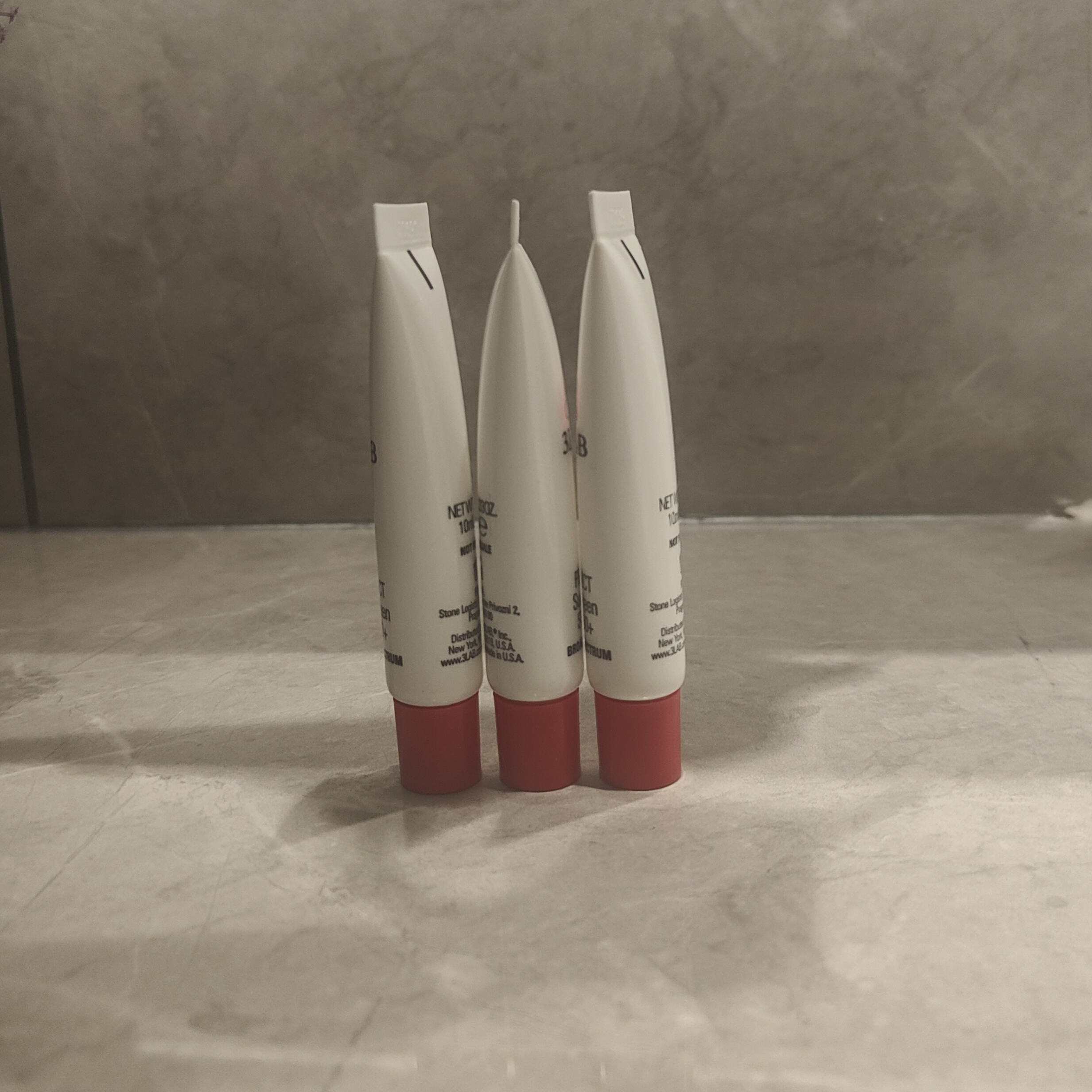 红盖子涂抹防防！