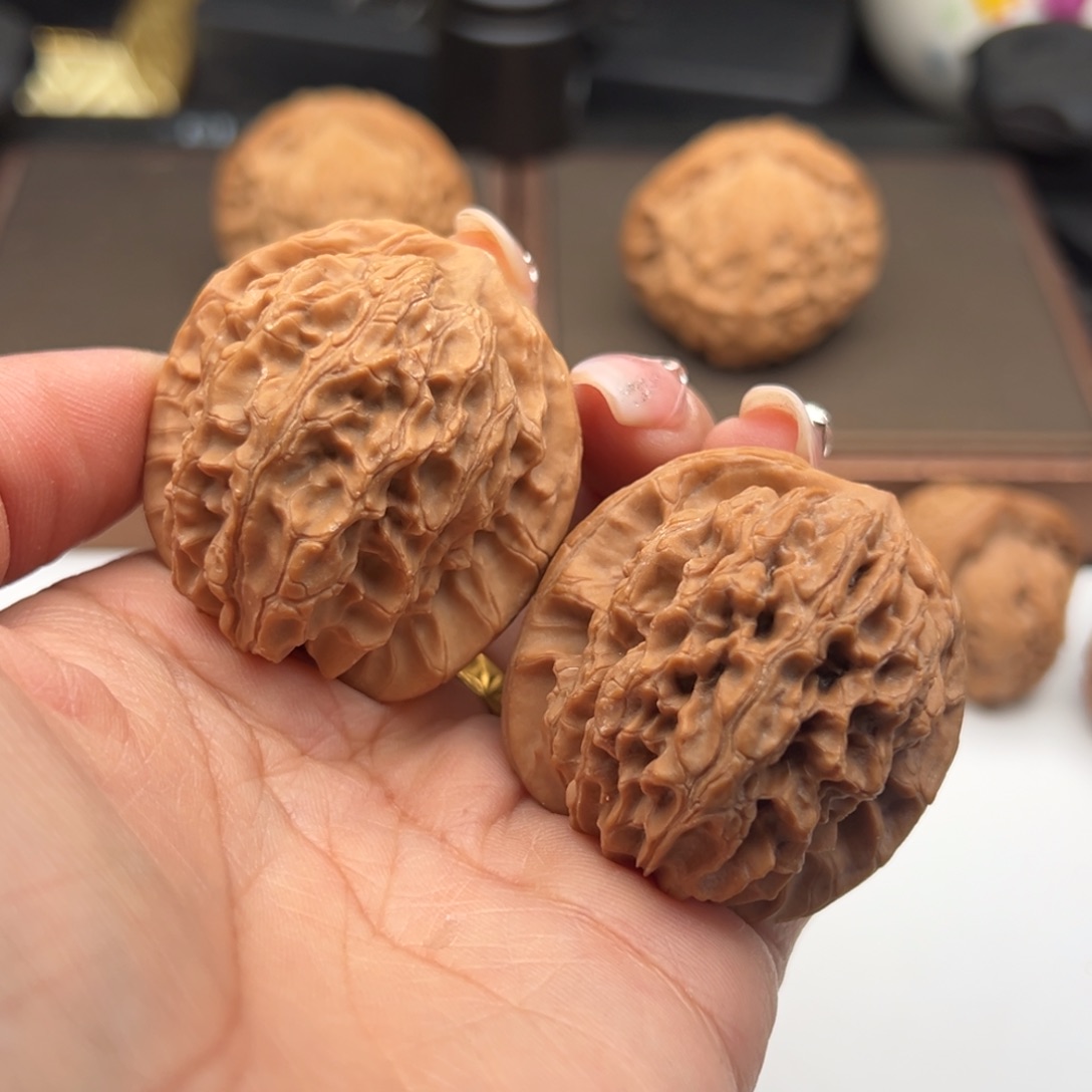 文玩核桃把件马老四40